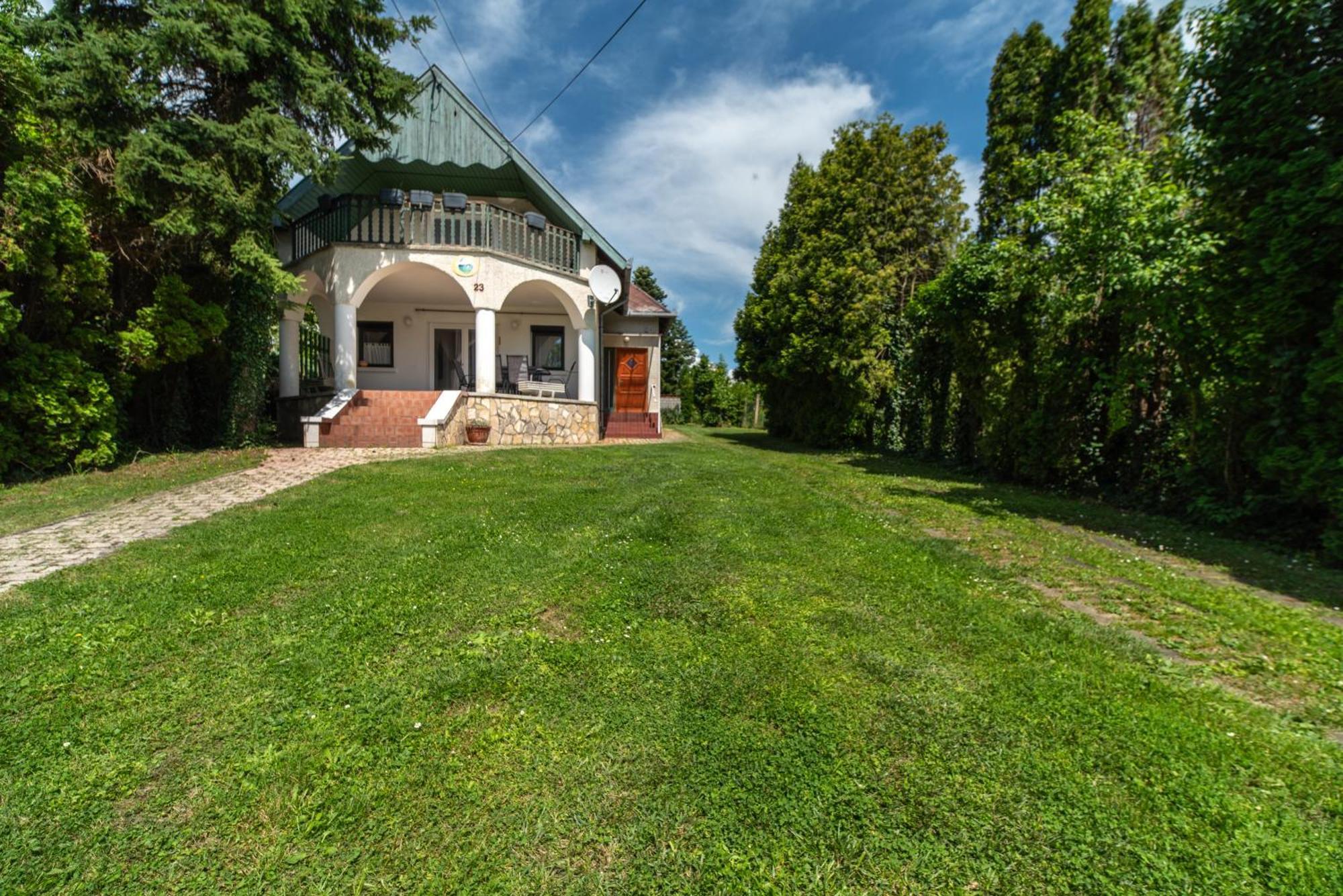 Jázmin Vendégház Balatongyorok Exterior foto